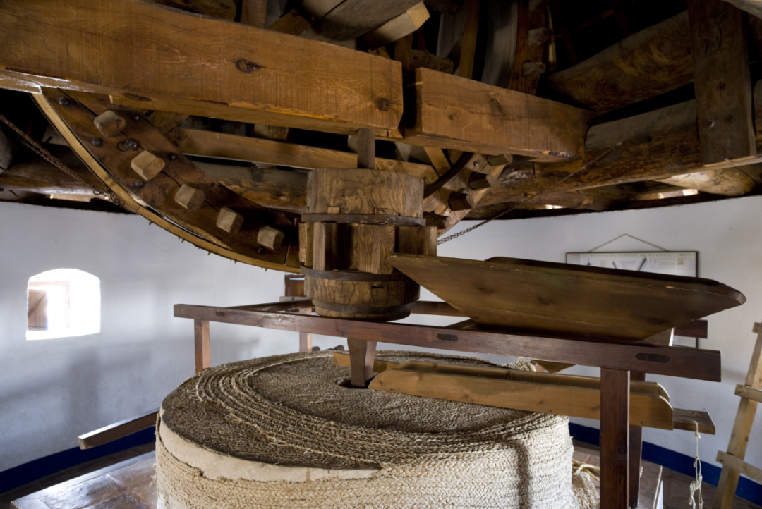 此外,大家如果有机会,一定要在孔苏埃格拉体验一下原始风车磨坊是如何